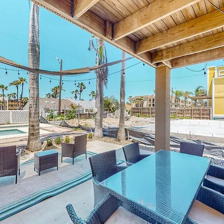 Cora Lee Villa